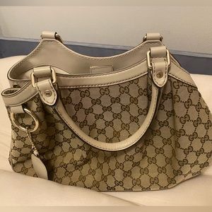 Authentic Gucci Sukey Shoulder Bag